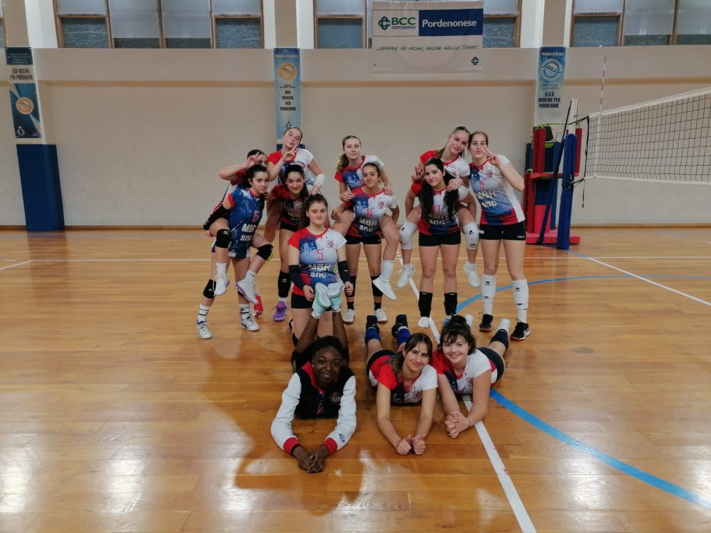 UNDER16 FEMMINILE: PORDENONE VOLLEY VS NUTRIZIONE PREVENZIONE 0-3