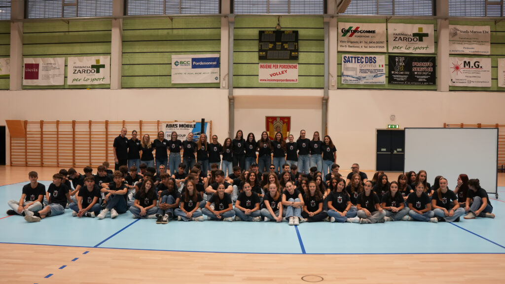 UNA SERATA DI EMOZIONI: PRESENTATE LE SQUADRE DI INSIEME PER PORDENONE
